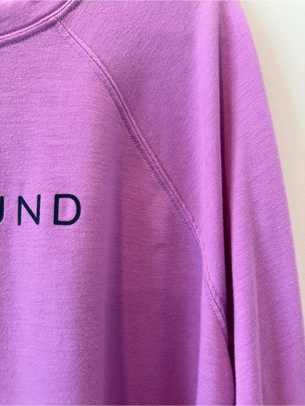 Women’s Watersound Club Size Medium Pullover Crewneck Sweatshirt Pink Purple - Picture 5 of 9
